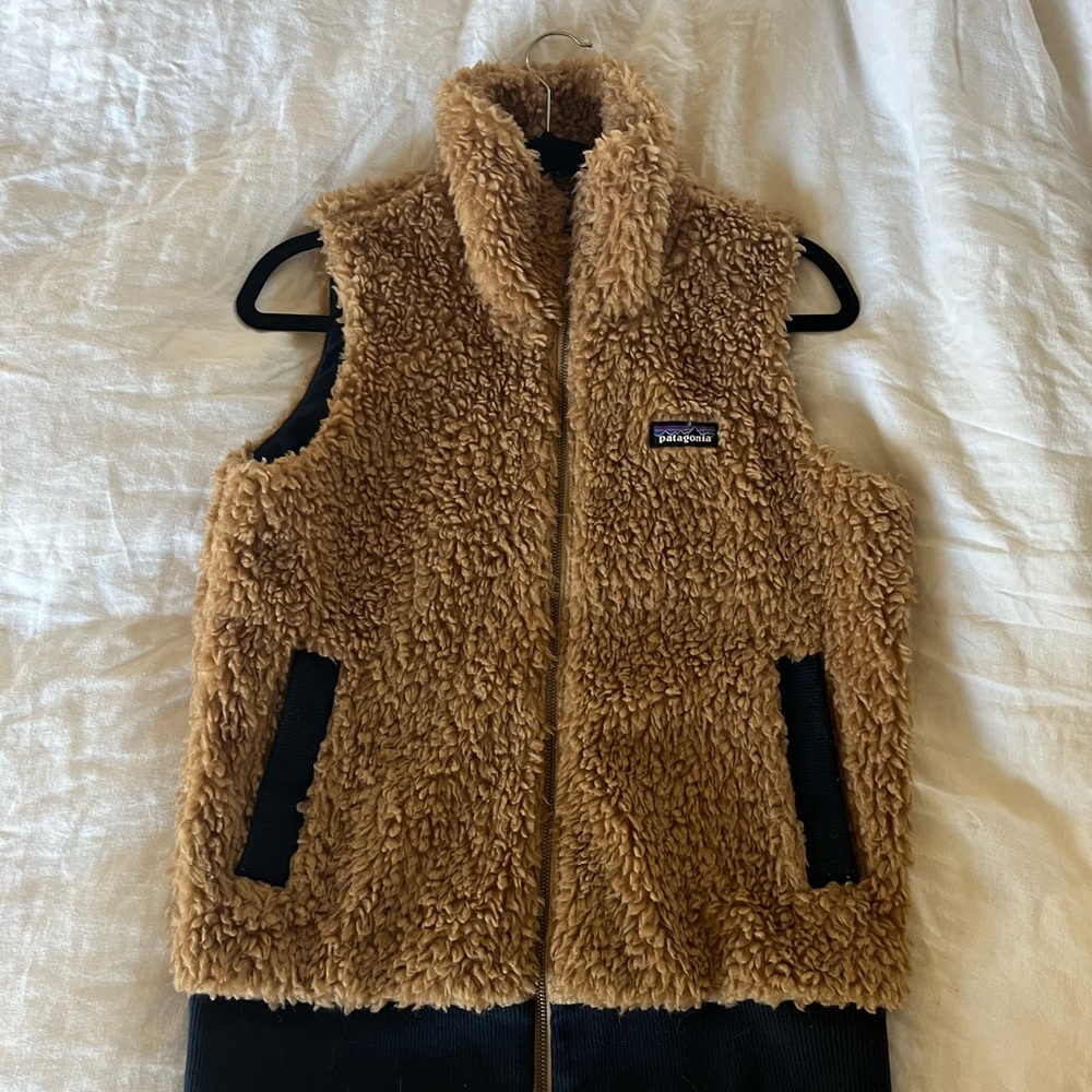 Patagonia Retro Sherpa Vest Brown - women’s small